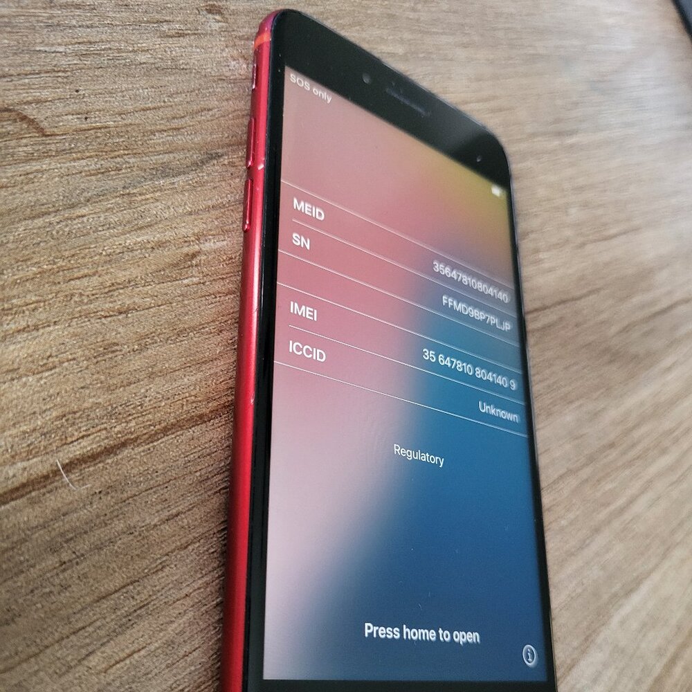 Unlocked iPhone SE phone 64 GB, Red